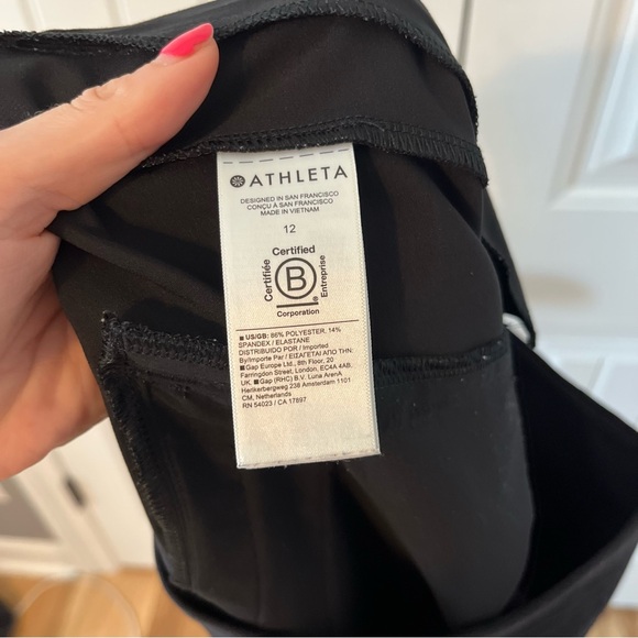 Athleta Endless High Rise Pant Black Size 12 Athleisure Travel Office - Picture 10 of 10